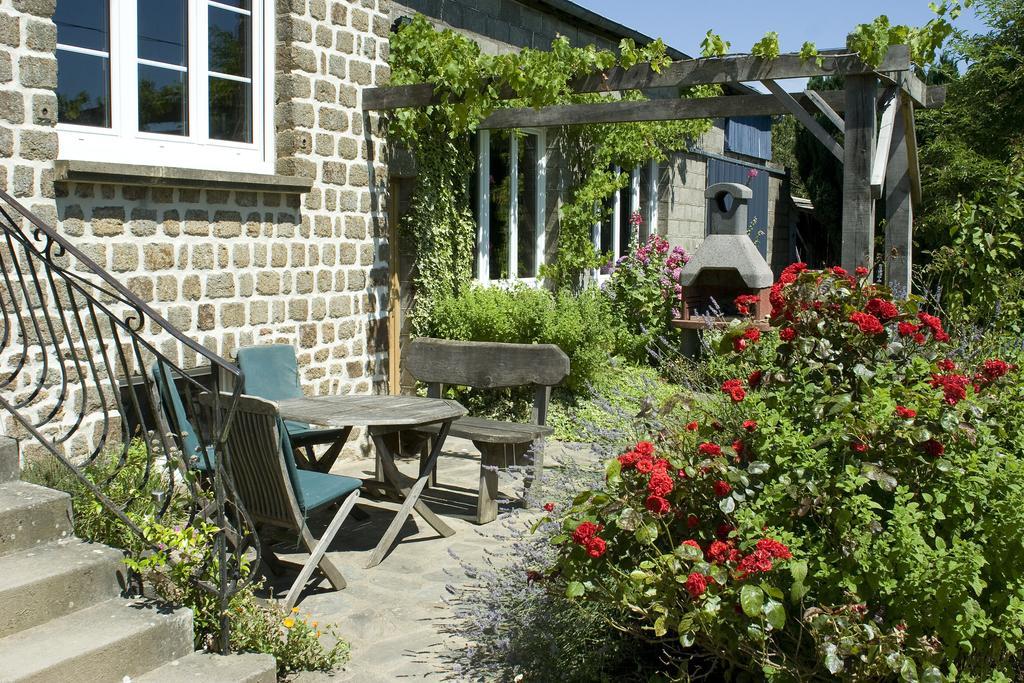 La Nesliere Chambres D'Hotes Bio Saint-Symphorien-des-Monts Εξωτερικό φωτογραφία